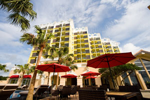 OKINAWA KARIYUSHI RESORT EXES ONNA